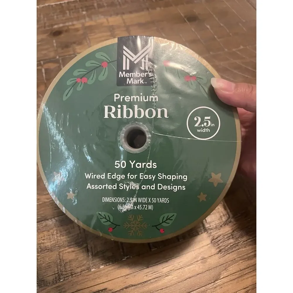 Festive Holiday Ribbon W/ Berry Design 2.5 Inch X 50 Yards Brand New Wired Edge